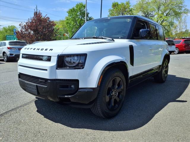 2023 Land Rover Defender X-Dynamic SE