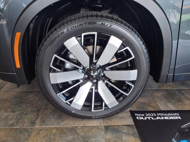 2025 Mitsubishi Outlander 