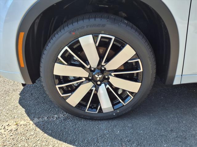 2025 Mitsubishi Outlander SEL