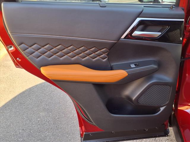 2025 Mitsubishi Outlander PHEV SEL