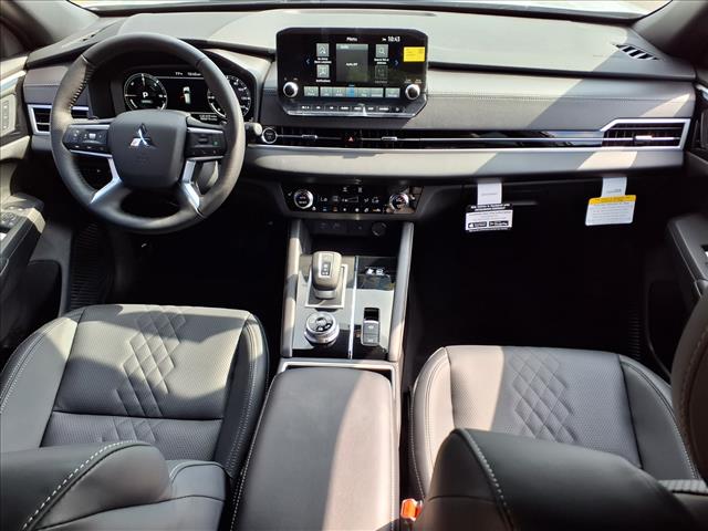 2025 Mitsubishi Outlander PHEV SEL Black Edition