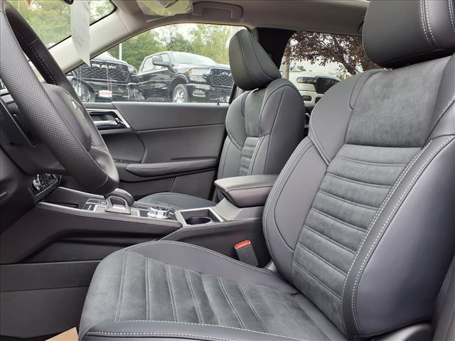 2025 Mitsubishi Outlander PHEV 