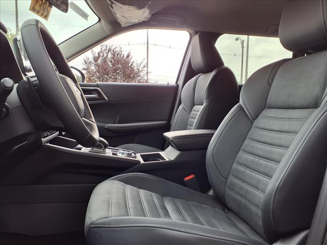 2025 Mitsubishi Outlander PHEV 