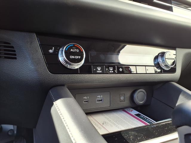 2025 Mitsubishi Outlander PHEV SE