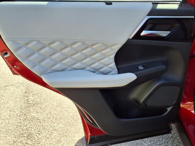 2025 Mitsubishi Outlander PHEV 