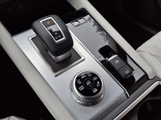 2025 Mitsubishi Outlander PHEV SEL