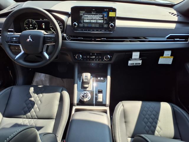 2025 Mitsubishi Outlander PHEV SEL Black Edition