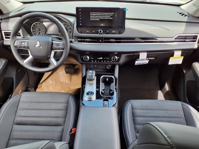 2025 Mitsubishi Outlander 