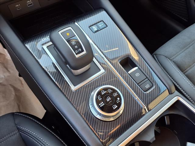 2025 Mitsubishi Outlander PHEV SE