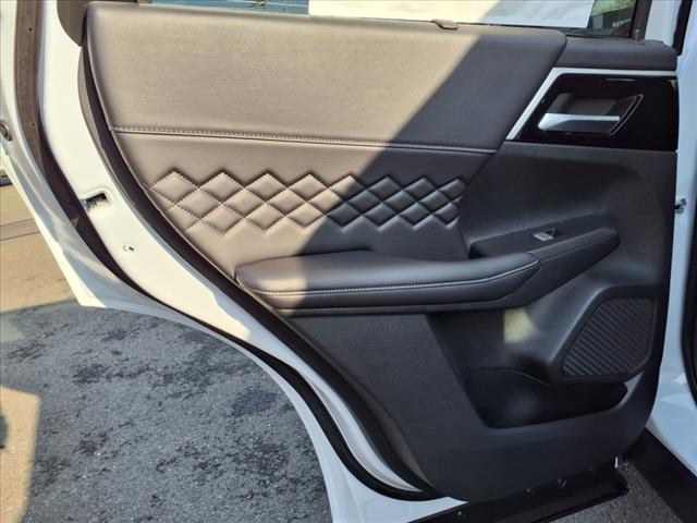 2025 Mitsubishi Outlander PHEV SEL