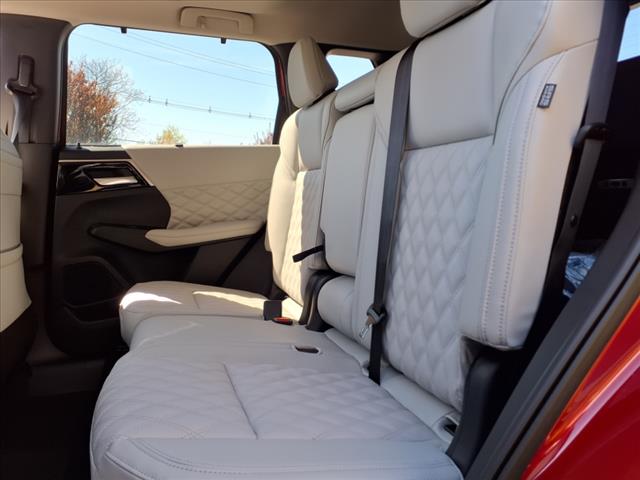 2025 Mitsubishi Outlander PHEV 