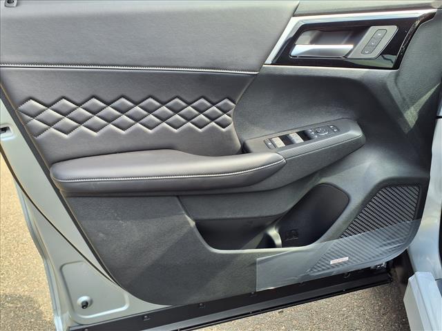 2025 Mitsubishi Outlander PHEV SEL Black Edition