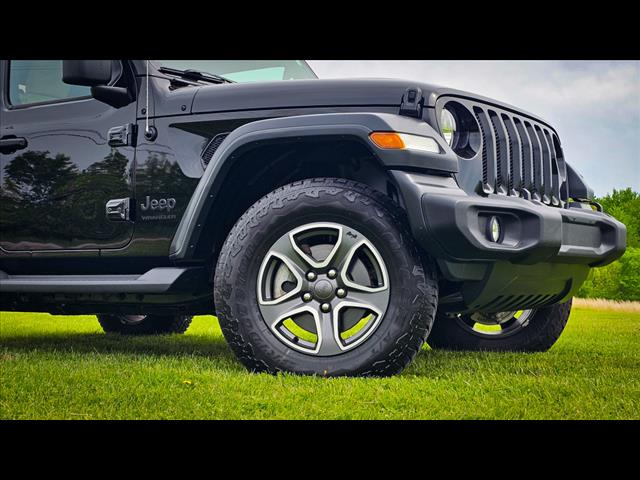 2020 Jeep Wrangler Black and Tan