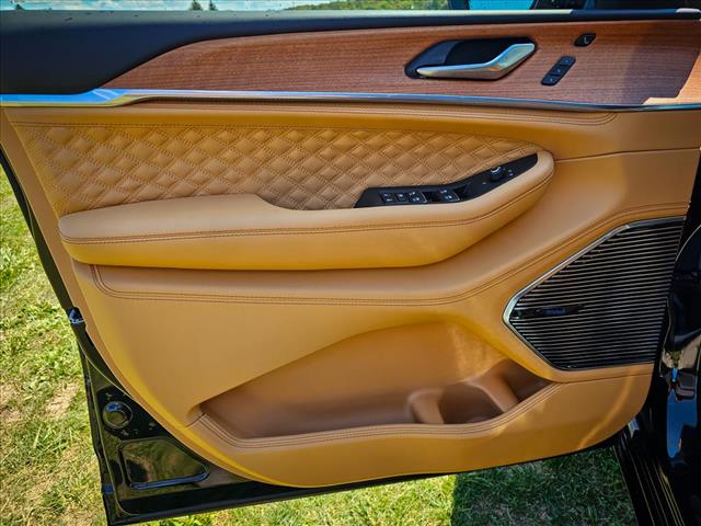 2025 Jeep Grand Cherokee Summit Reserve