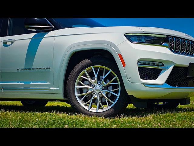 2024 Jeep Grand Cherokee Summit