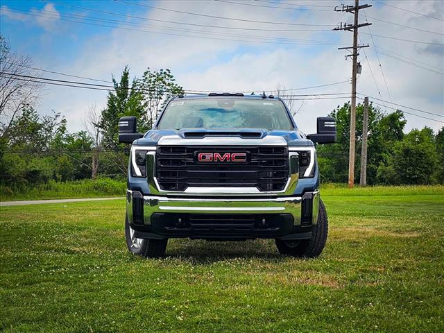 2025 GMC Sierra 2500HD Pro