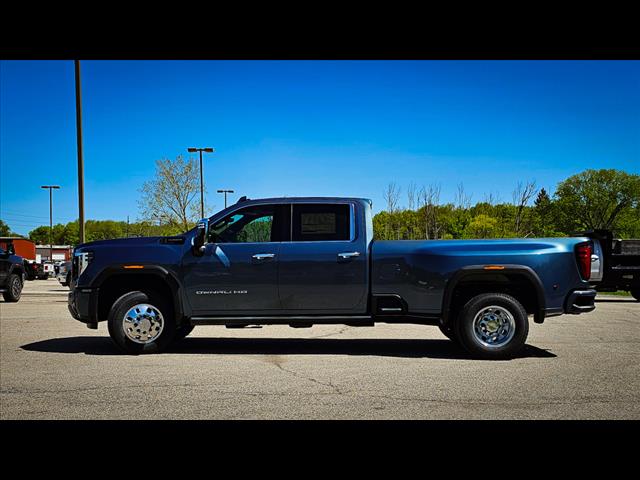2025 GMC Sierra 3500HD Denali Ultimate