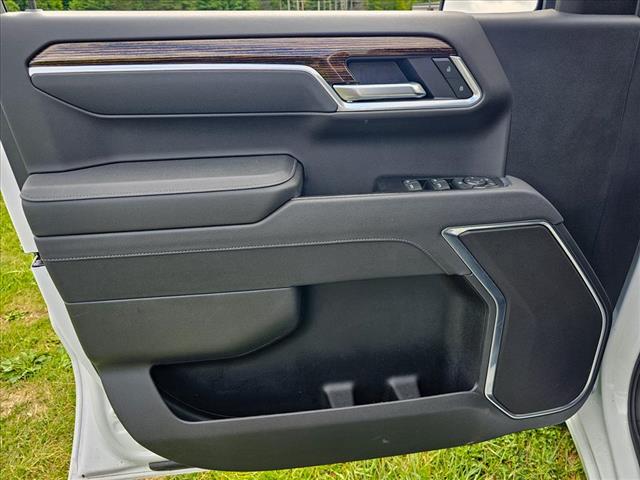 2025 GMC Sierra 1500 Elevation Standard