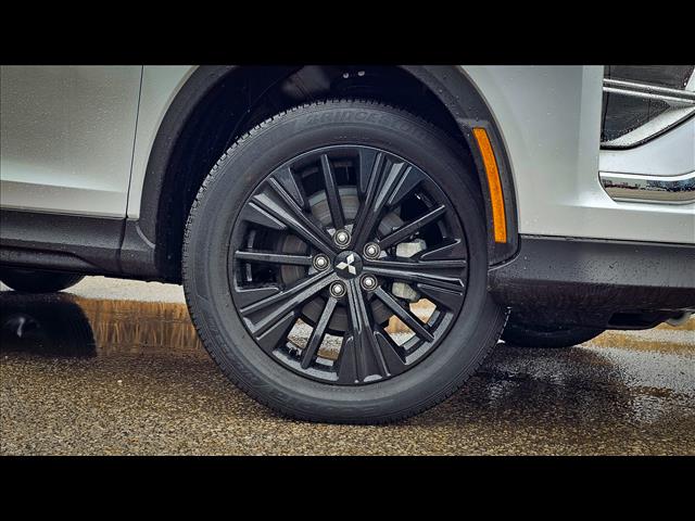 2022 Mitsubishi Eclipse Cross LE