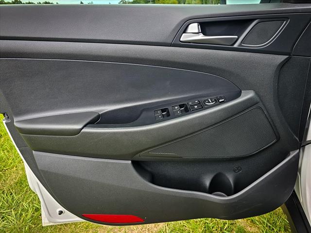 2017 Hyundai TUCSON Night
