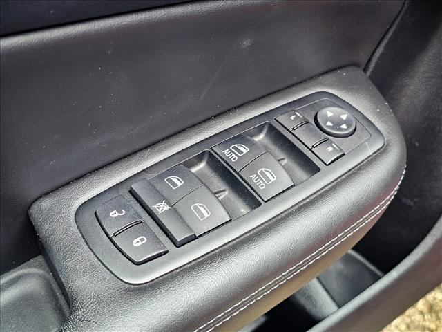 2016 Chrysler 200 S