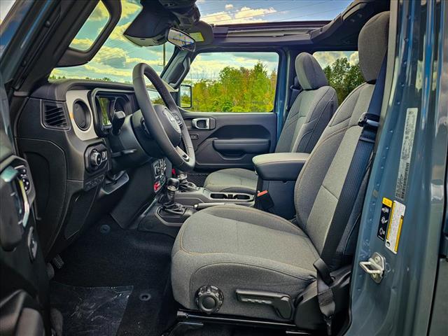 2025 Jeep Wrangler 