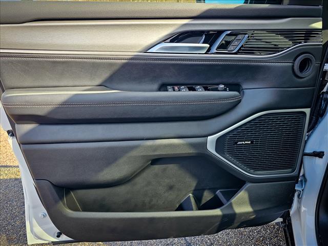 2025 Jeep Wagoneer Carbide