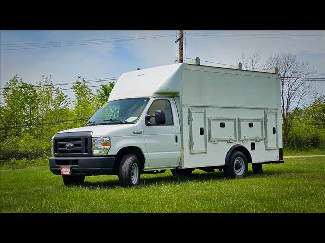 2018 Ford E-Series E-350 SD