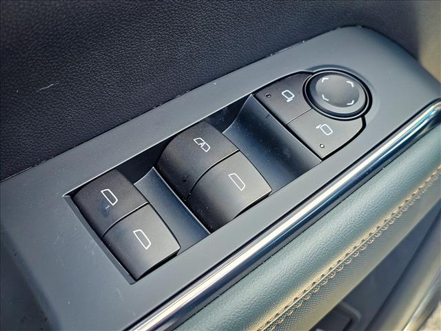 2025 GMC Acadia AT4