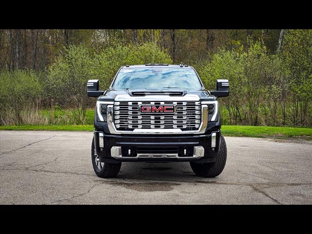 2025 GMC Sierra 2500HD Denali