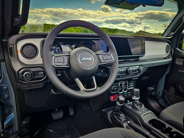 2025 Jeep Wrangler 