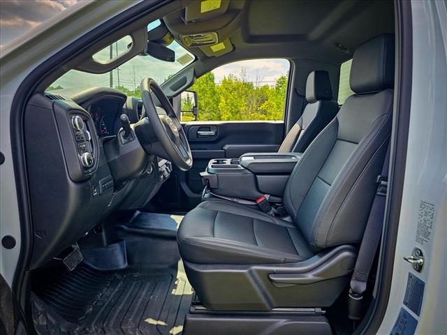 2025 GMC Sierra 3500HD CC Pro
