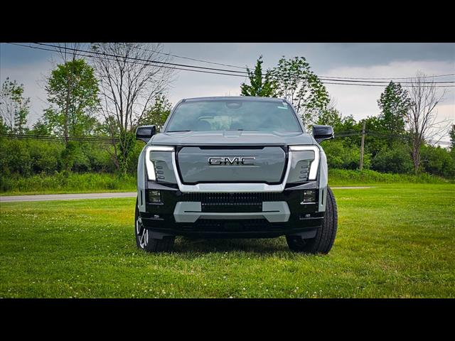 2025 GMC Sierra EV Denali