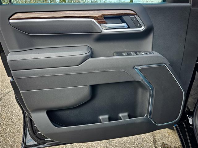 2025 GMC Sierra 1500 Elevation Standard