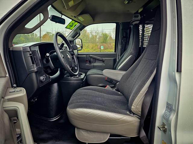 2023 GMC Savana 2500