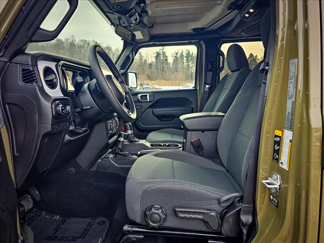 2025 Jeep Gladiator NightHawk