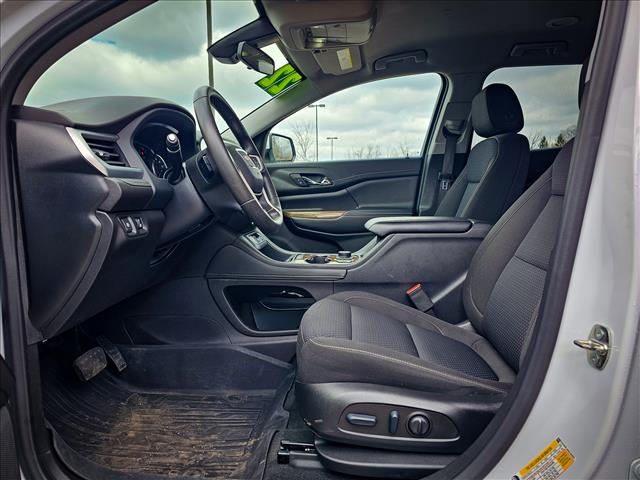 2022 GMC Acadia SLE