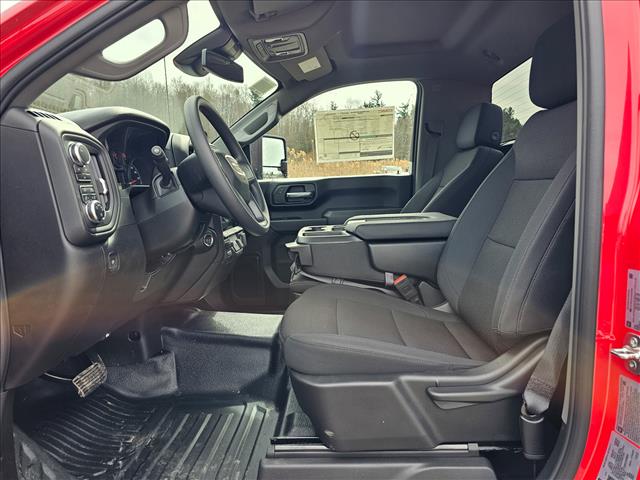 2025 GMC Sierra 2500HD Pro