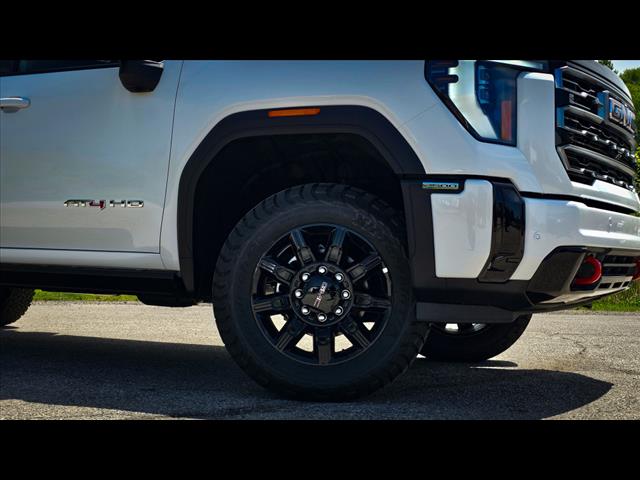 2025 GMC Sierra 2500HD AT4