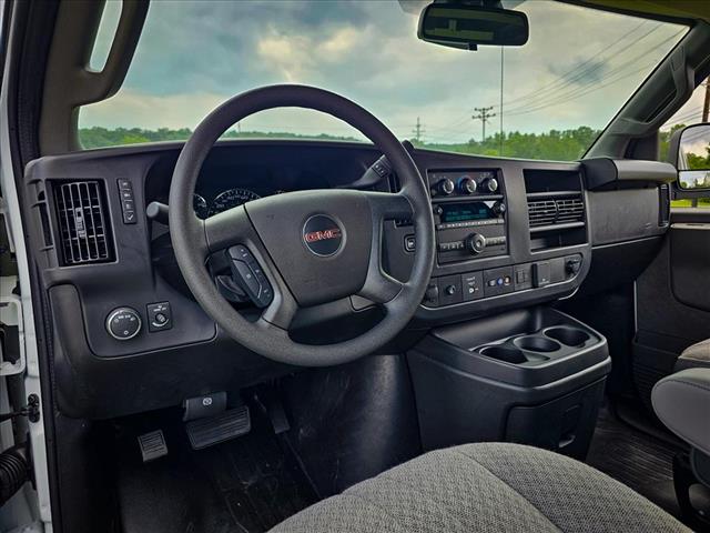 2025 GMC Savana 3500