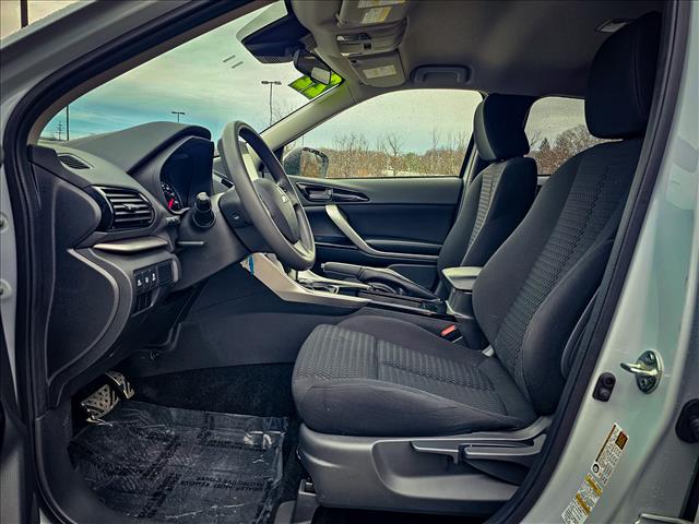 2022 Mitsubishi Eclipse Cross LE
