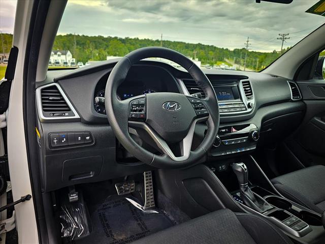 2017 Hyundai TUCSON Night