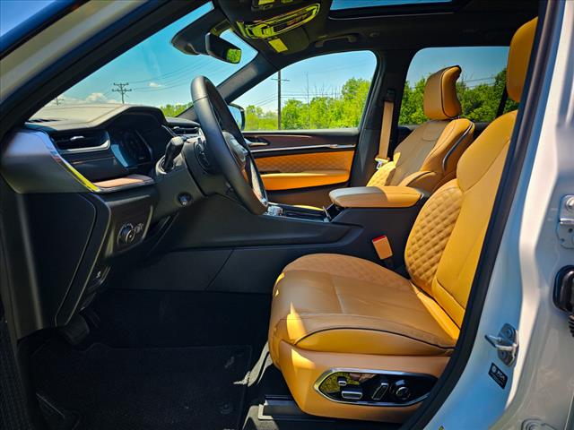 2024 Jeep Grand Cherokee Summit