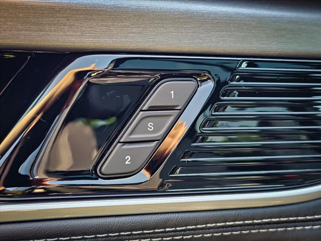 2025 Jeep Wagoneer Carbide