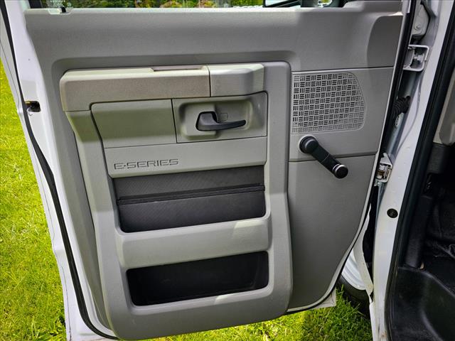 2018 Ford E-Series E-350 SD