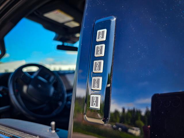 2024 Ford F-350 Super Duty Platinum