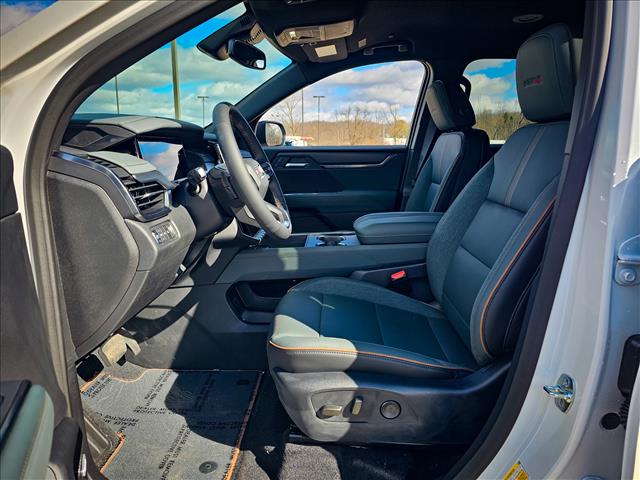 2025 GMC Acadia AT4