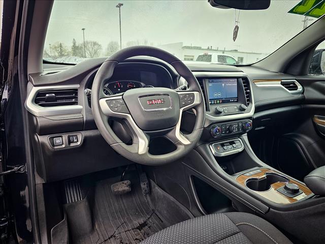 2022 GMC Acadia SLE