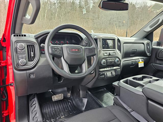 2025 GMC Sierra 2500HD Pro