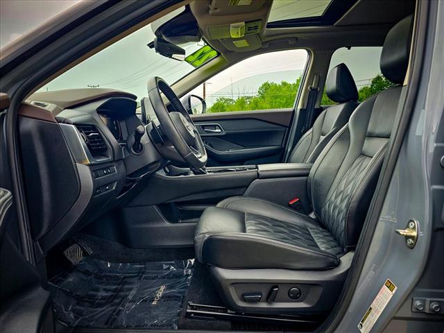 2022 Nissan Rogue Platinum
